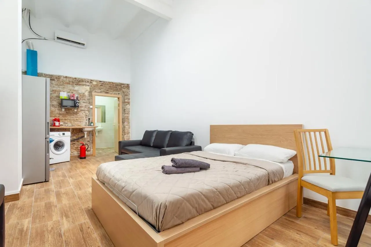 Aparthotel Camp Nou & Fira Business Lofts à L'Hospitalet de Llobregat 0*,
